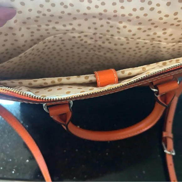 NWOT Kate Spade Orange Leather laptop bag.  May be worn crossbody.  MSRP $230 - Picture 5 of 6